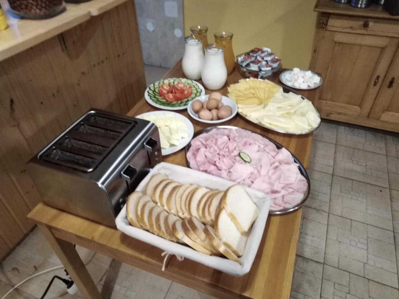 Penzion Snezenka Jiretin pod Bukovou Exterior foto